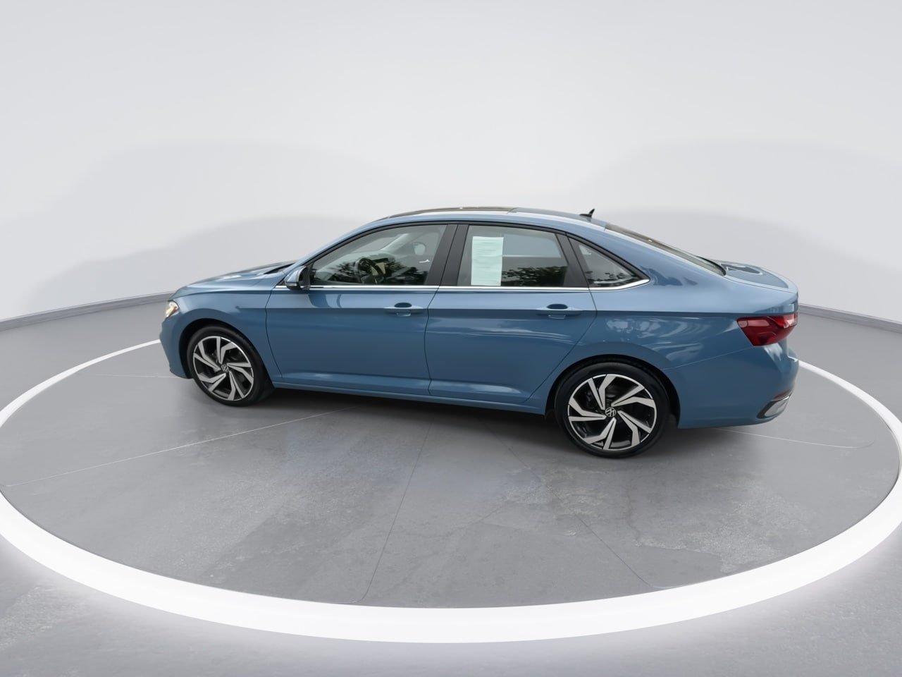 Used 2025 Volkswagen Jetta SEL FWD image 11