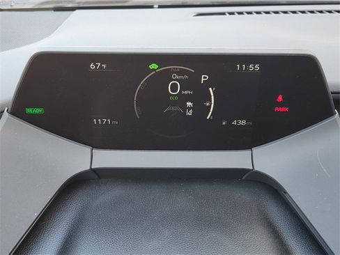 Used 2025 Toyota Prius XLE image 12