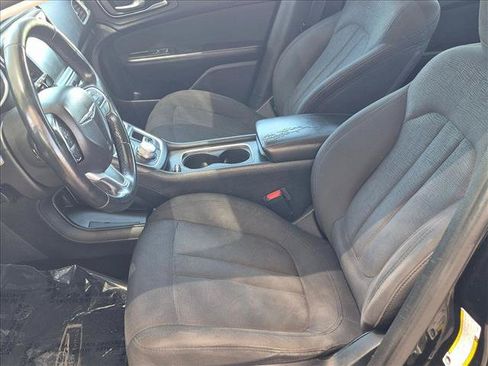 Used 2016 Chrysler 200 Limited w/ Anniversary Edition FWD image 16