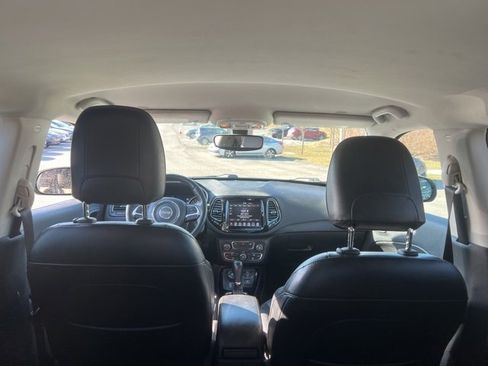 Used 2019 Jeep Compass Limited image 16