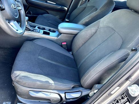 Used 2020 Kia Optima LX image 7