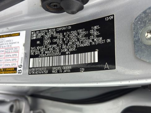 Used 2010 Toyota 4Runner SR5 image 41