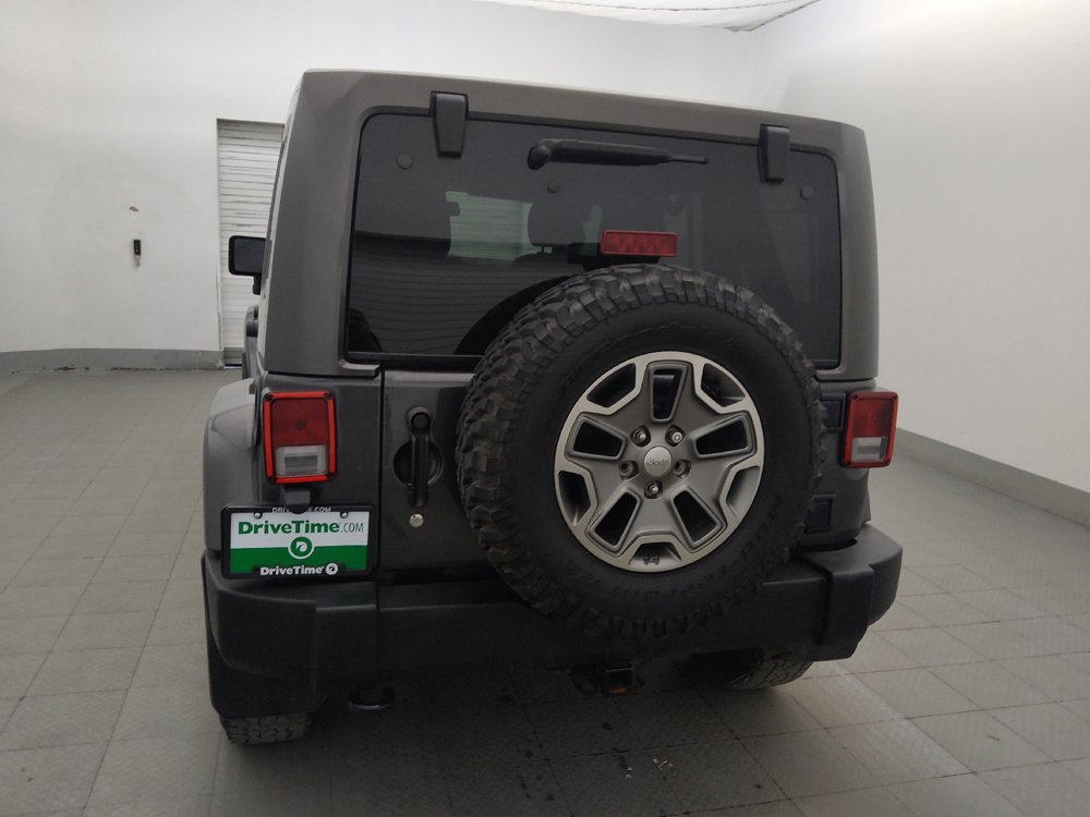 Used 2017 Jeep Wrangler Unlimited Rubicon w/ Connectivity Group AWD/4WD image 6