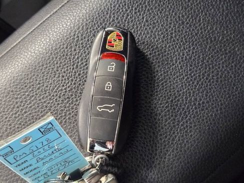 Used 2022 Porsche Macan S image 23
