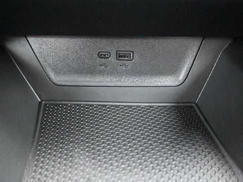 New 2026 Chevrolet Equinox LT w/ Convenience Package II AWD/4WD image 30