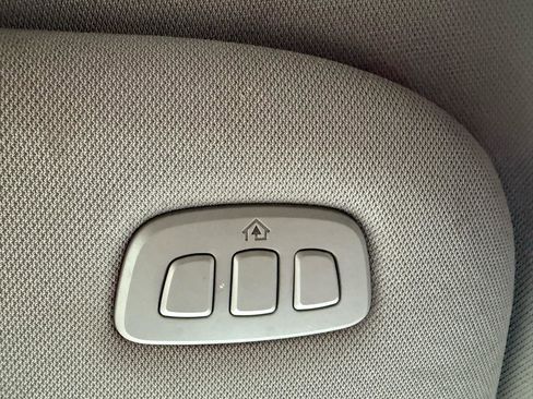 Used 2015 Ford F150 Lariat w/ Equipment Group 502A Luxury image 33