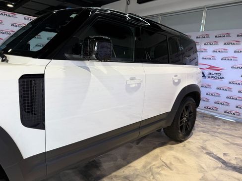 Used 2023 Land Rover Defender 110 S AWD/4WD image 8
