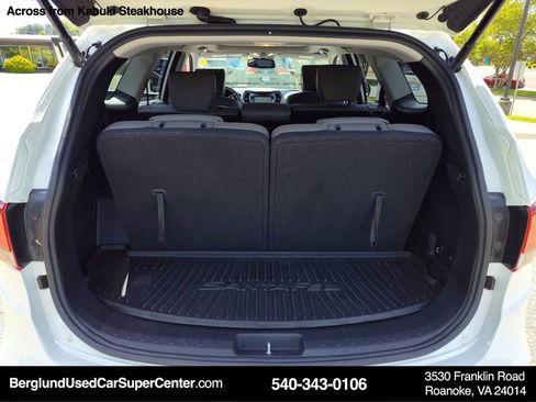 Used 2018 Hyundai Santa Fe FWD image 14