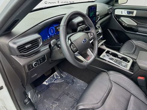 Used 2024 Ford Explorer ST w/ Equipment Group 401A AWD/4WD image 9