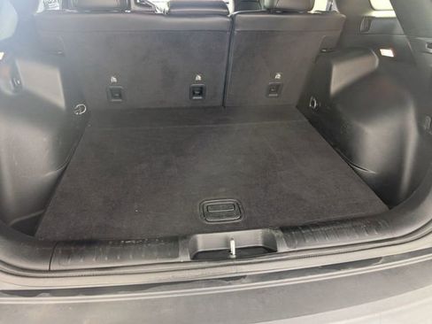 Used 2020 Jeep Cherokee Latitude Plus image 26