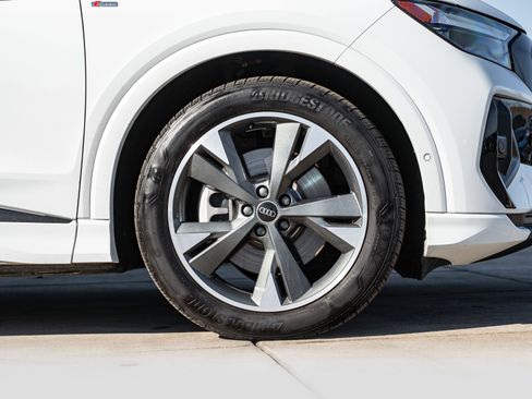 Certified 2024 Audi Q4 e-tron Premium Plus w/ Premium Plus image 30