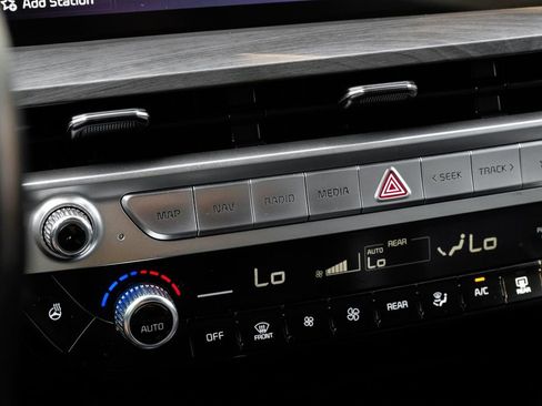 Used 2023 Kia Telluride EX X-Line image 25