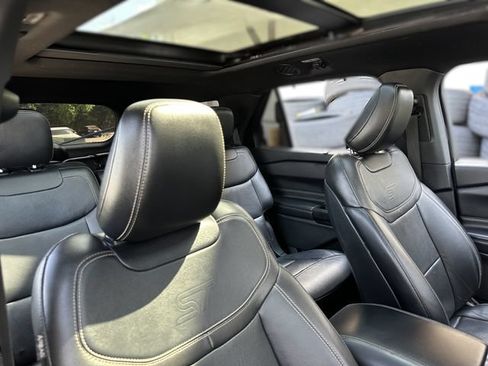 Used 2020 Ford Explorer ST w/ ST Street Pack AWD/4WD image 33