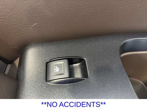 Used 2019 Chevrolet Tahoe Premier AWD/4WD image 35