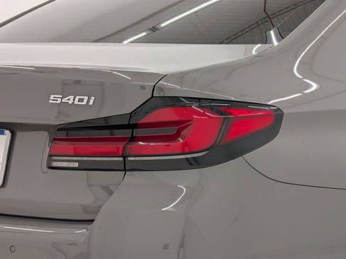 Used 2021 BMW 540i w/ Executive Package image 12