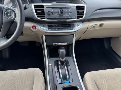 Used 2013 Honda Accord EX image 15