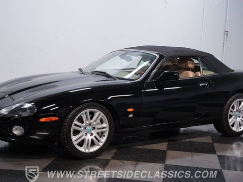 Used 2004 Jaguar XK8 Convertible RWD image 7