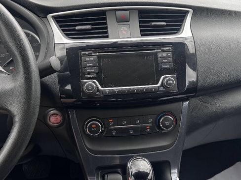 Used 2016 Nissan Sentra SR FWD image 17