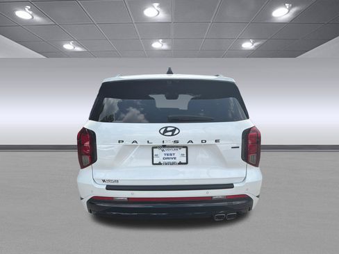 Certified 2025 Hyundai Palisade Calligraphy AWD/4WD image 8