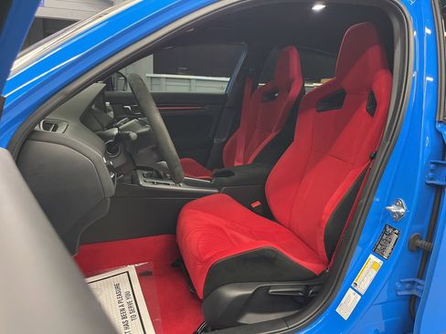 Used 2024 Honda Civic Type R image 11
