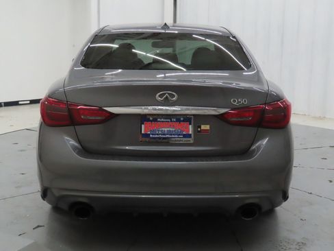 Used 2019 INFINITI Q50 Luxe w/ Essential Package (3.0T Luxe) image 4
