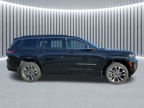New 2025 Jeep Grand Cherokee L Overland w/ Luxury Tech Group IV image 2
