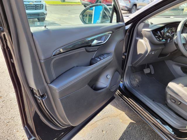 Used 2023 Buick Envision Essence AWD/4WD image 6