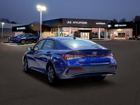 New 2026 Hyundai Elantra Sport image 5