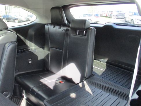 Used 2022 Toyota Highlander Platinum image 15
