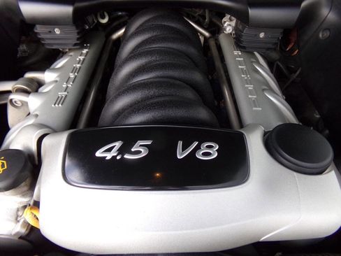 Used 2005 Porsche Cayenne S image 48