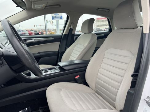 Used 2017 Ford Fusion S image 13