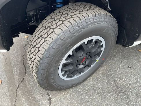 New 2025 Toyota Tacoma TRD Off-Road image 2