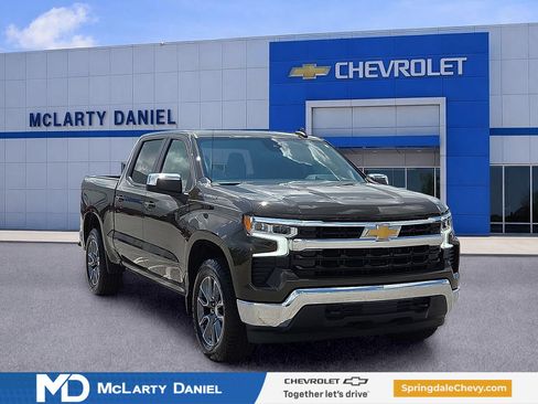Used 2023 Chevrolet Silverado 1500 LT AWD/4WD image 1