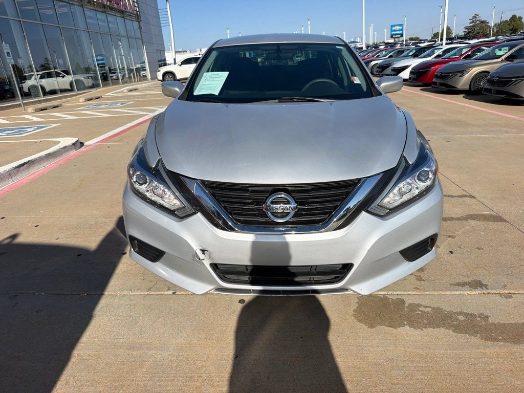Used 2016 Nissan Altima 2.5 S w/ Power Driver Seat Package FWD image 8