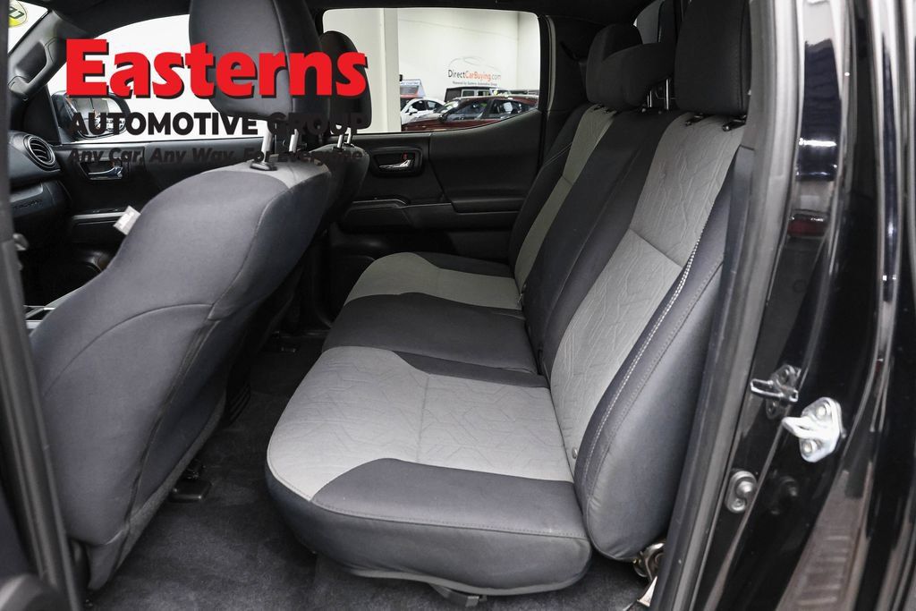 Used 2021 Toyota Tacoma TRD Off-Road AWD/4WD image 25