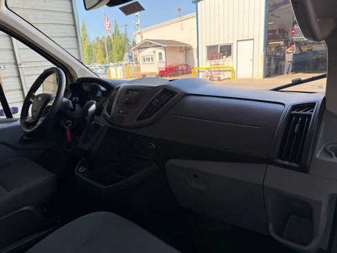 Used 2019 Ford Transit 250 130 Low Roof w/ Exterior Upgrade Package RWD image 12