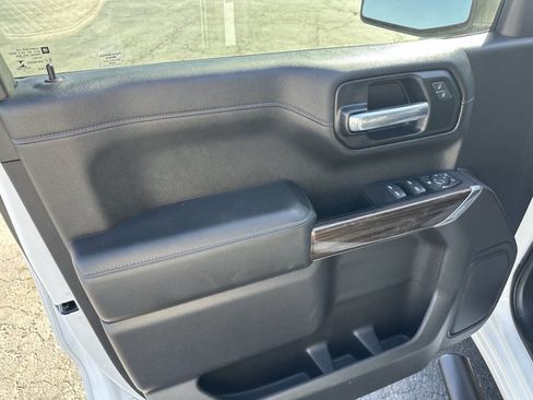 Used 2019 Chevrolet Silverado 1500 LT w/ Texas Edition image 16