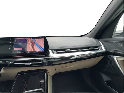 Used 2025 BMW X1 xDrive28i AWD/4WD image 48