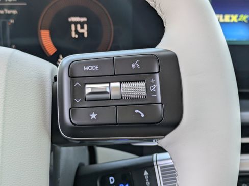 New 2026 Hyundai Santa Fe SE image 23