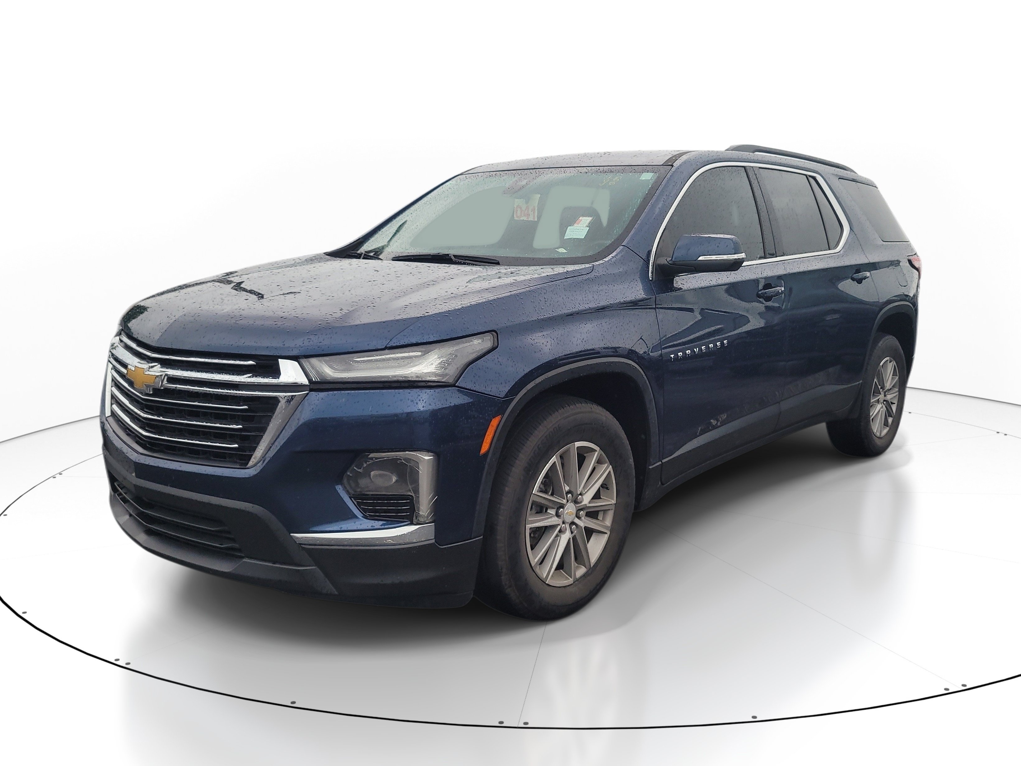 Used 2023 Chevrolet Bolt EUV LT w/ Convenience Package FWD image 3