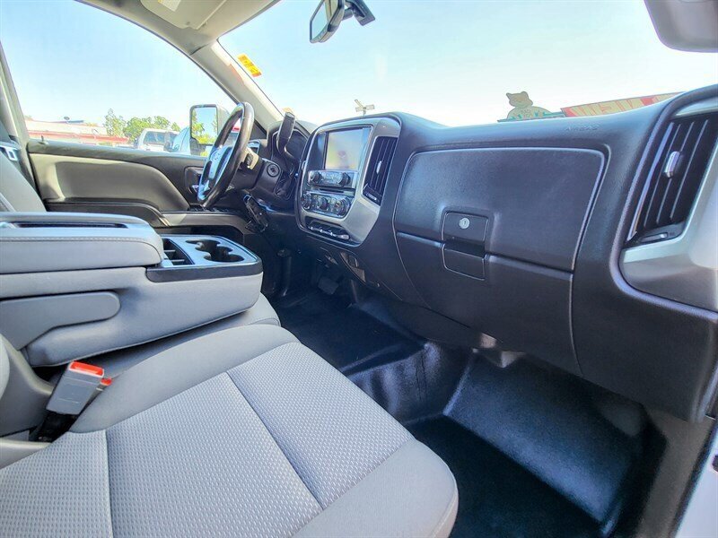 Used 2018 Chevrolet Silverado 1500 LT w/ All Star Edition AWD/4WD image 12