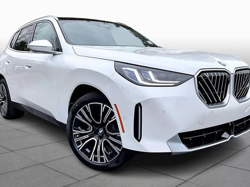 New 2026 BMW X3 xDrive30 w/ Premium Package image 2