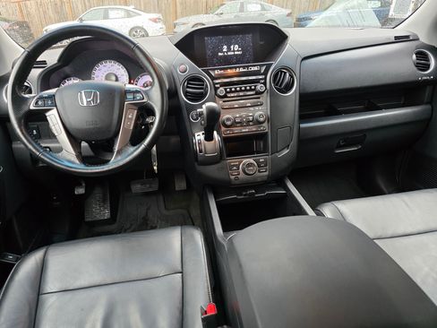 Used 2014 Honda Pilot Touring image 18
