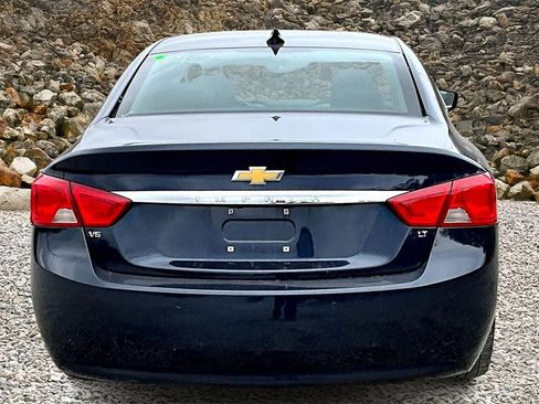 Used 2017 Chevrolet Impala LT w/ Convenience Package image 4