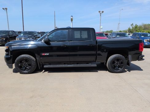 Used 2018 Chevrolet Silverado 1500 LTZ Z71 w/ LTZ Plus Package AWD/4WD image 5