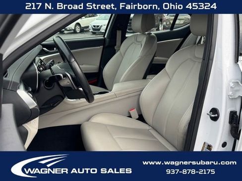 Used 2023 Genesis G70 2.0T image 10