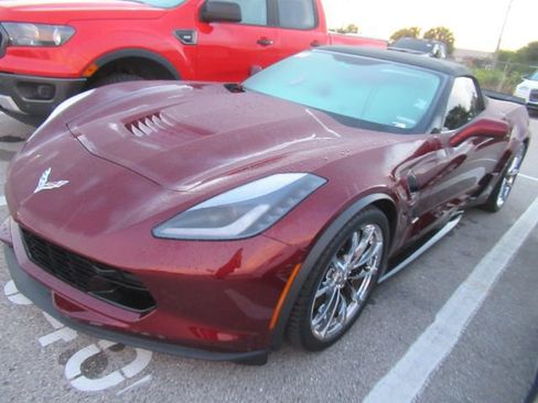 Used 2019 Chevrolet Corvette Grand Sport RWD image 3
