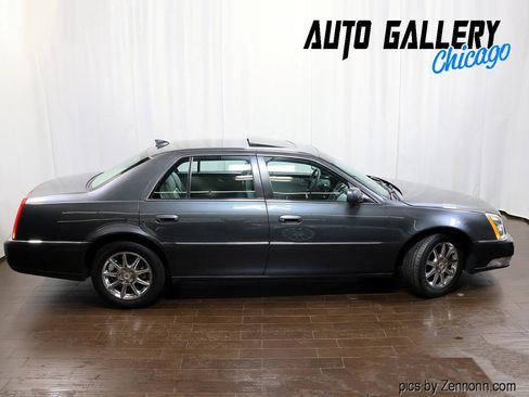 Used 2011 Cadillac DTS Luxury FWD image 5