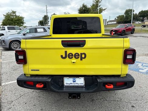 Used 2024 Jeep Gladiator Mojave AWD/4WD image 7