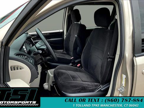Used 2012 Dodge Grand Caravan SE image 25